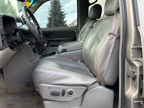 Used 2003 GMC Yukon XL SLT w/ 1SD Preferred Equipment Group AWD/4WD image 10