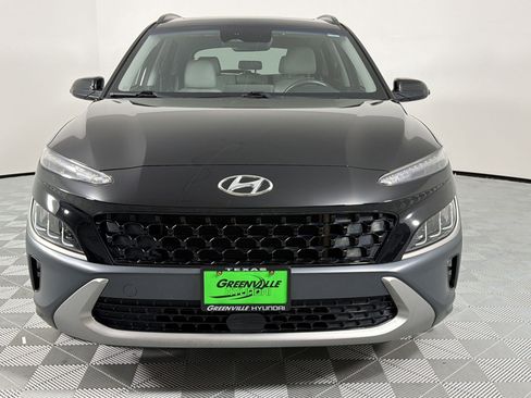 Used 2022 Hyundai Kona Limited w/ Cargo Package FWD image 6
