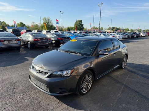 Used 2013 Scion tC FWD image 8
