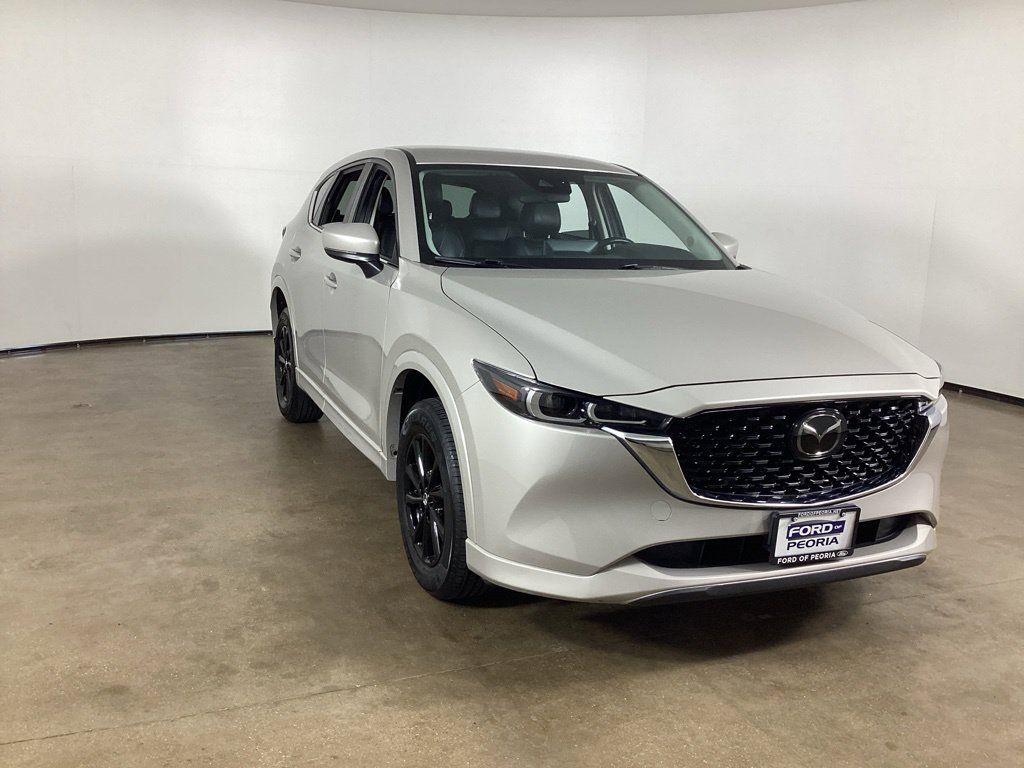 Used 2024 MAZDA CX-5 AWD 2.5 S w/ Select Package image 3