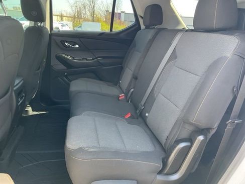 Used 2021 Chevrolet Traverse LS image 16
