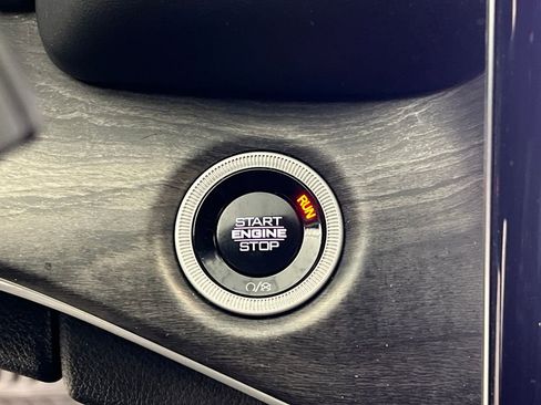 Used 2024 Jeep Grand Cherokee L Limited w/ Luxury Tech Group II image 58