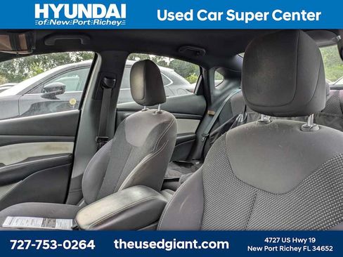 Used 2015 Dodge Dart SXT FWD image 3