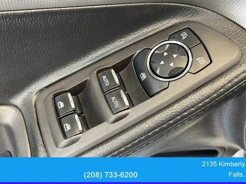 Used 2015 Ford Explorer XLT w/ Equipment Group 202B image 17