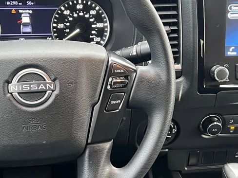 Used 2023 Nissan Frontier SV image 21