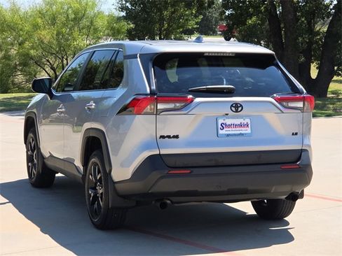 Used 2023 Toyota RAV4 LE image 6