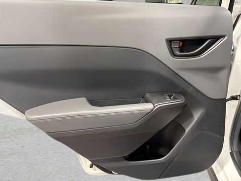 Used 2026 Subaru Crosstrek 2.0i Premium image 29