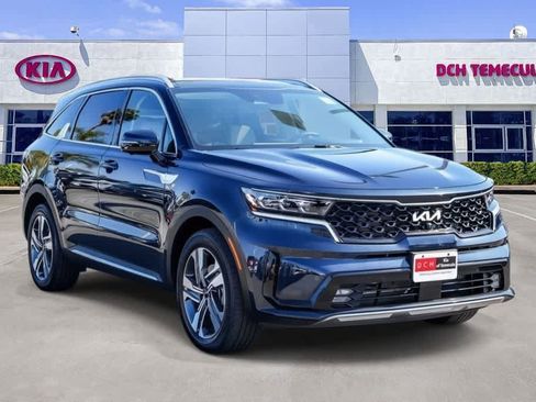 Certified 2024 Kia Sorento SX Prestige AWD/4WD image 3