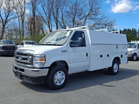 New 2026 Ford E-350 and Econoline 350 Super Duty w/ Power Equipment Group image 2