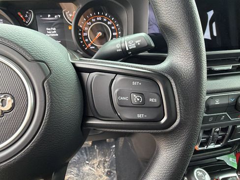 New 2026 Jeep Gladiator Sport image 25