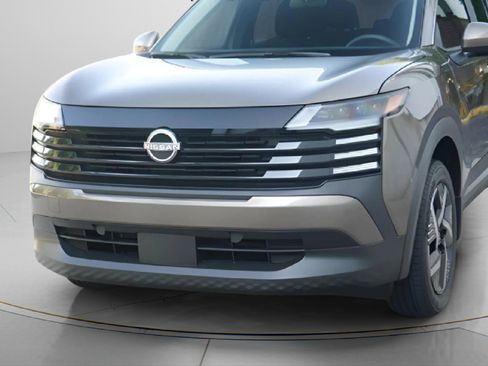 Used 2025 Nissan Kicks SV image 15