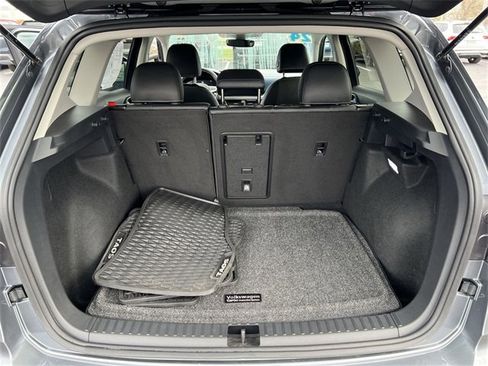 Used 2024 Volkswagen Taos SE image 18