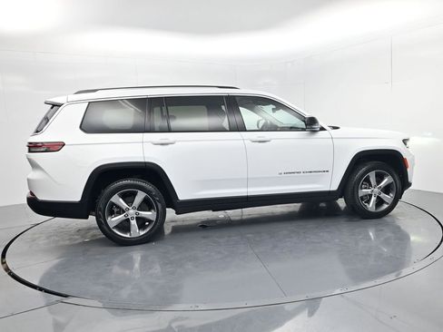 Used 2021 Jeep Grand Cherokee L Limited AWD/4WD image 8