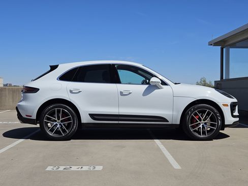 Used 2025 Porsche Macan S image 9