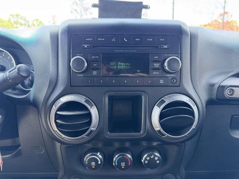 Used 2012 Jeep Wrangler Unlimited Sport w/ Connectivity Group AWD/4WD image 13