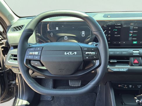 Certified 2025 Kia K4 EX FWD image 19