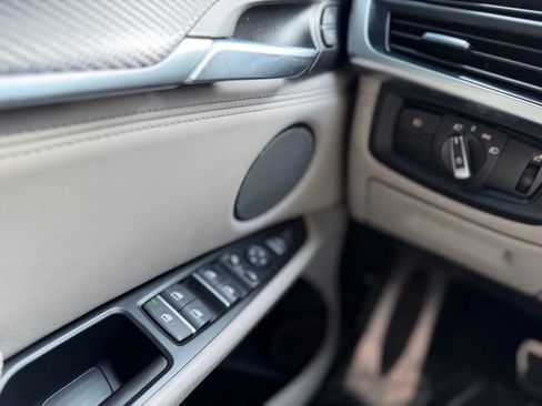 Used 2018 BMW X5 M AWD/4WD image 16
