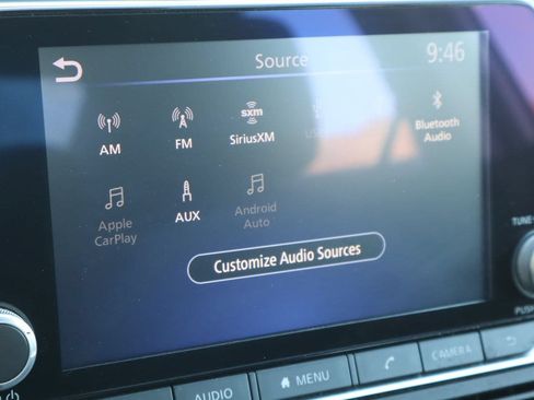 Used 2025 Nissan Altima 2.5 SV FWD image 8