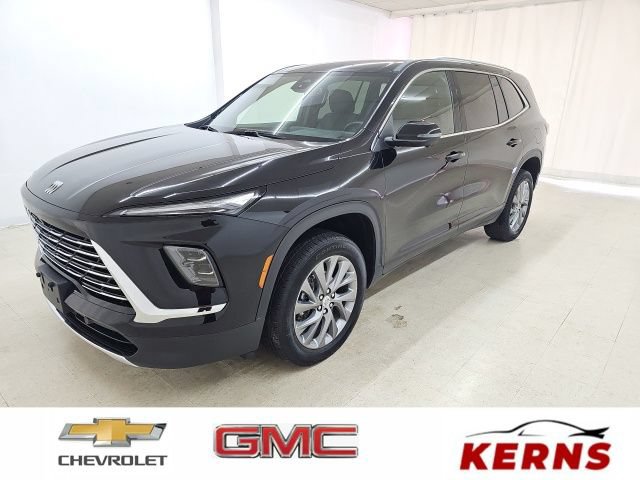 Used 2025 Buick Enclave Preferred AWD/4WD image 1