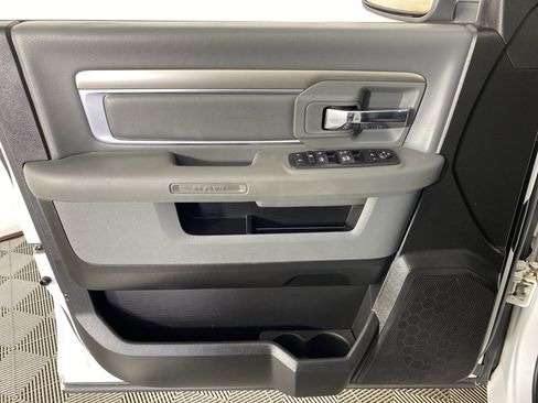 Used 2019 RAM 1500 Big Horn image 12