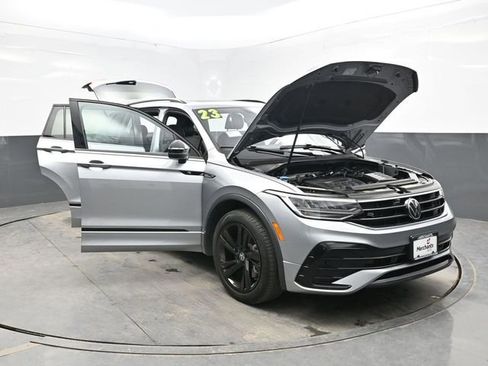 Used 2023 Volkswagen Tiguan SE R-Line image 50