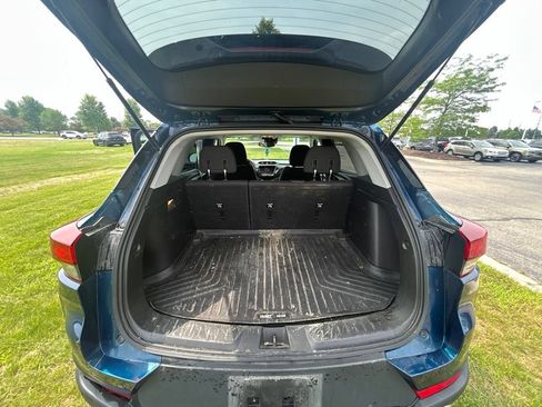 Used 2021 Chevrolet TrailBlazer LT w/ Convenience Package FWD image 10