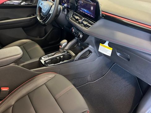 New 2026 Chevrolet TrailBlazer RS w/ Driver Confidence Package FWD image 16