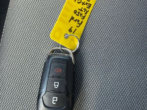 Used 2019 Ford F250 XLT w/ XLT Value Package image 44