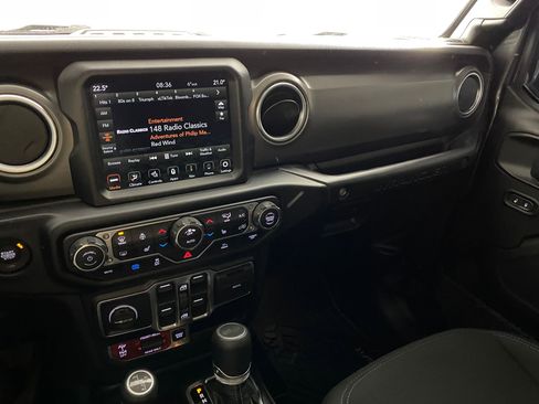 Used 2022 Jeep Wrangler Unlimited Rubicon 4xe w/ Cold Weather Group image 25