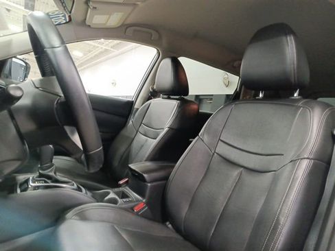 Used 2018 Nissan Rogue SL image 13