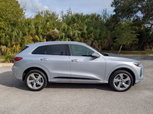 New 2025 Audi Q5 Premium Plus image 3