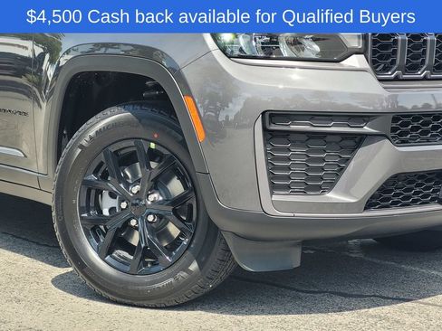 New 2026 Jeep Grand Cherokee Altitude AWD/4WD image 2