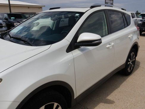Used 2015 Toyota RAV4 Limited AWD/4WD image 7
