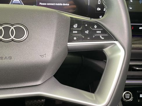 Certified 2025 Audi Q5 2.0T Premium w/ Convenience Package image 38