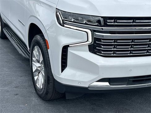 Used 2022 Chevrolet Suburban Premier image 10