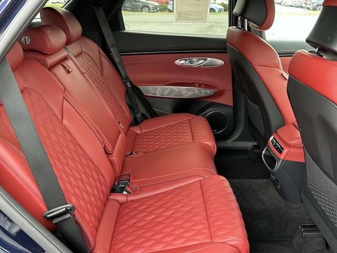 Used 2025 Genesis GV70 3.5T Sport w/ Sport Advanced Package image 11