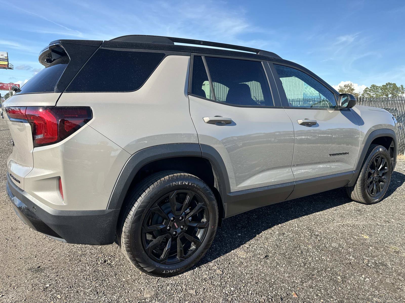 New 2027 GMC Terrain Elevation FWD image 3