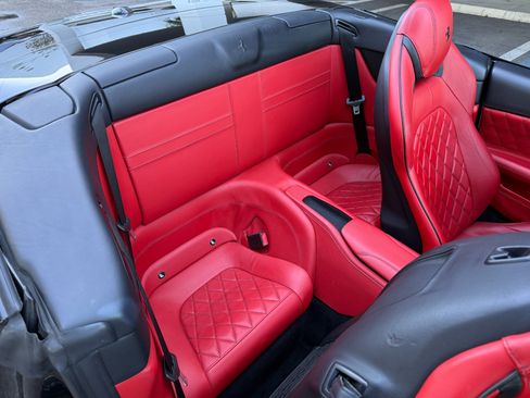 Used 2016 Ferrari California T RWD image 31