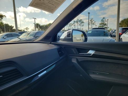 Used 2018 Audi SQ5 Prestige w/ Prestige Package image 29