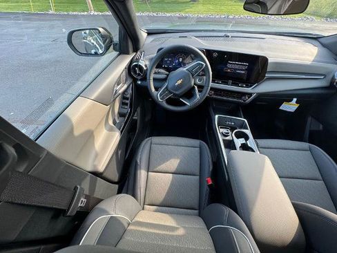 New 2026 Chevrolet Equinox LT w/ Convenience Package II AWD/4WD image 42