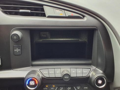 Used 2016 Chevrolet Corvette Stingray Coupe image 18