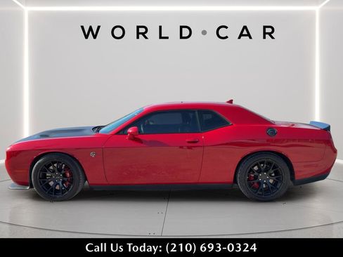 Used 2016 Dodge Challenger SRT Hellcat image 6