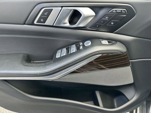 Used 2025 BMW X7 xDrive40i image 20