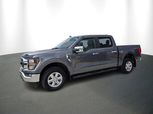 Used 2023 Ford F150 XLT w/ Trailer Tow Package image 2