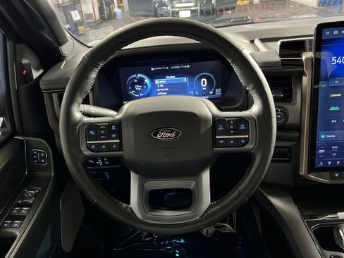 Used 2024 Ford F150 Lightning Lariat image 16