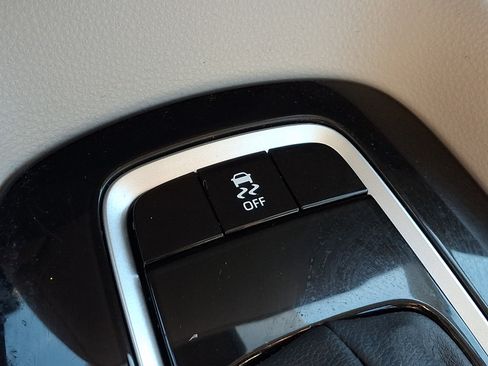 Used 2026 Toyota Corolla LE FWD image 23