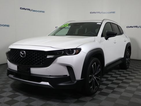 Certified 2025 MAZDA CX-50 AWD 2.5 Turbo w/ Premium Pkg image 11