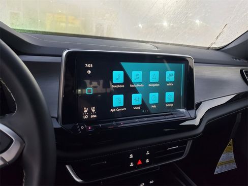 New 2026 Volkswagen Atlas Cross Sport SE image 9