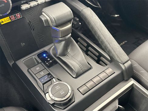 Certified 2024 Toyota Tacoma SR5 w/ SR5 Upgrade Package image 26