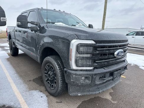 Used 2025 Ford F250 Platinum image 8